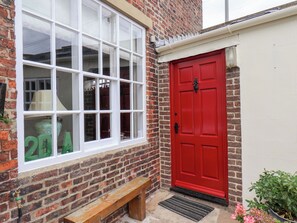 Cottage | Exterior detail