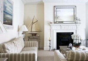 Cottage | Interior - Albany House, Whitby (Whitby)