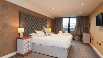 Cottage | 2 bedrooms, individually decorated, individually furnished, free WiFi
