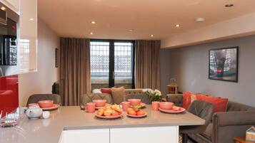 Cottage | Dining