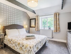 3 عدّة غرف نوم وبديكورات فريدة لكل غرفة وطراز فريد لكل وحدة