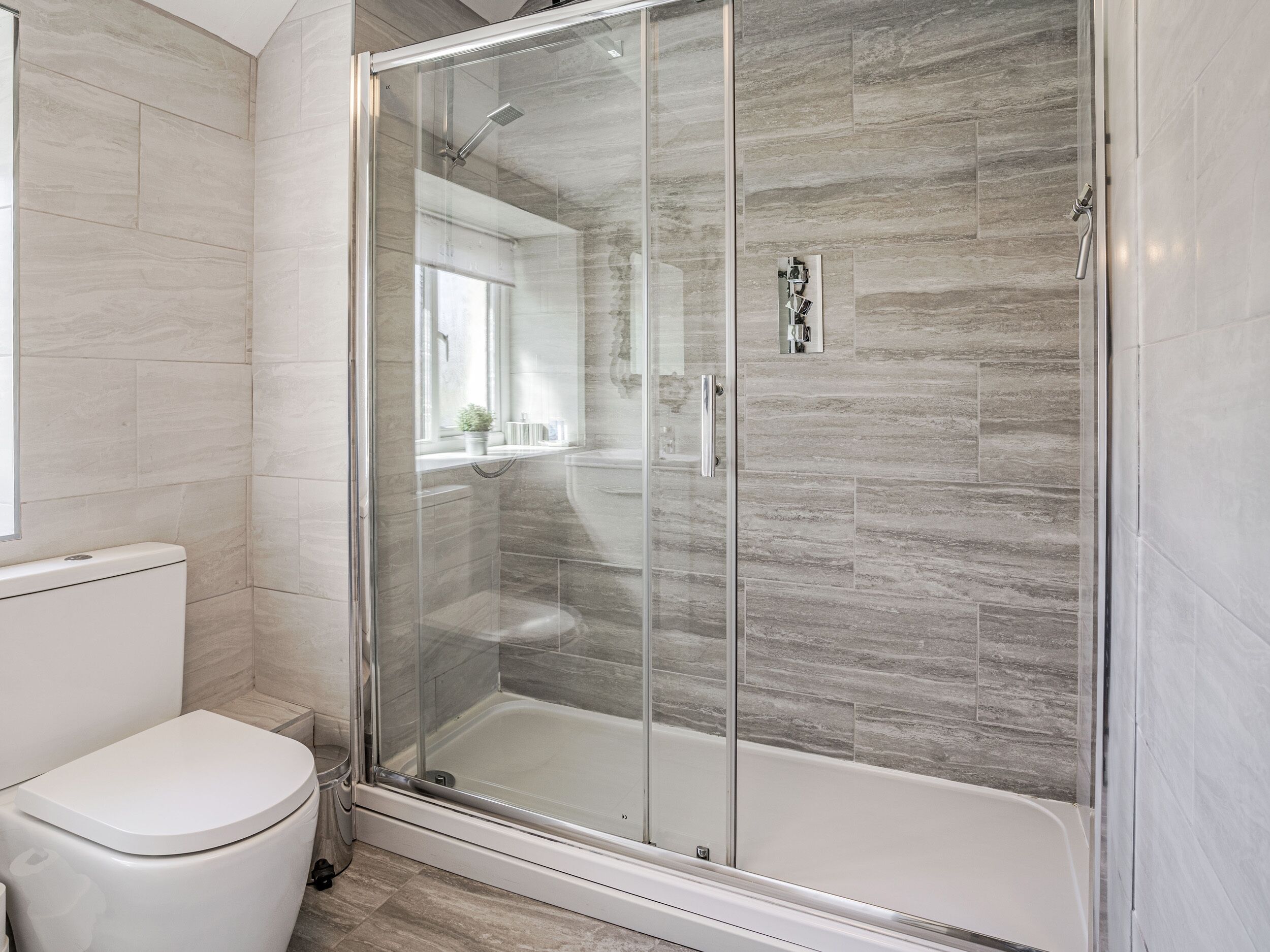 Cottage | Bathroom | Shower