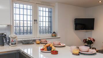 Cottage | Interior