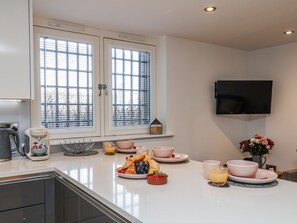 Cottage | Interior - George Stephenson @ Engine Shed (Whitby)