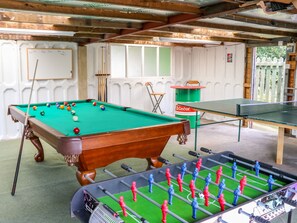 Cottage | Games room - 2 Ings Avenue (Settle)