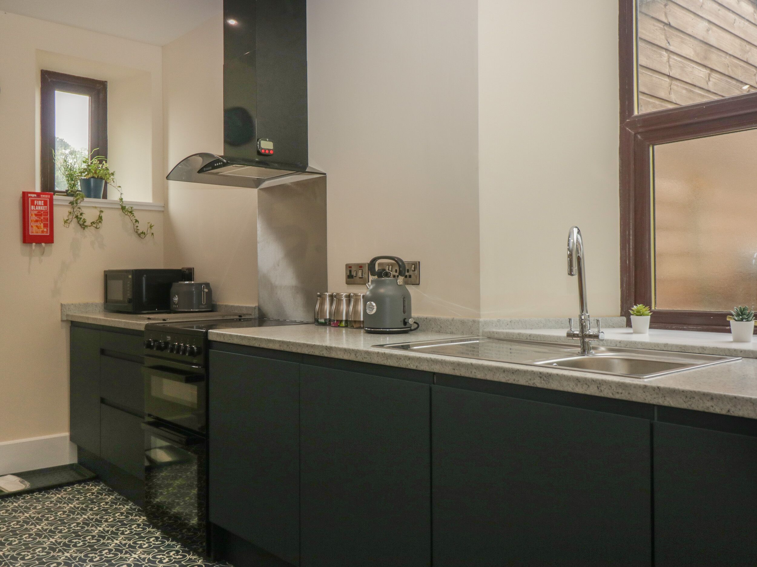 코티지 | 전용 주방 | 오븐, 쿡탑, 커피/티 메이커, 전기 주전자