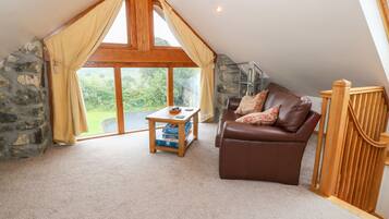 Cottage | Living room | TV