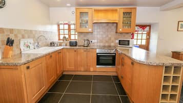 Cottage | Interior