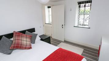 Cottage | 1 bedroom, individually decorated, individually furnished, free WiFi