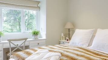 Cottage | 3 bedrooms, individually decorated, individually furnished, free WiFi