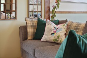 Cottage | Living area | DVD player