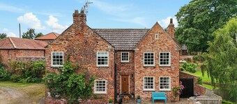 Manor Cottage