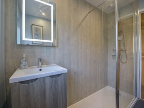 Cottage | Bathroom - Meadow View Cottage (Exmouth)