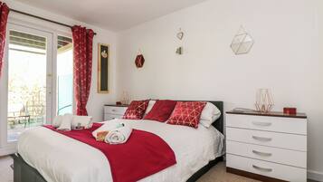 Cottage | Interior