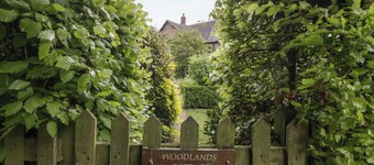 우드랜즈 코티지