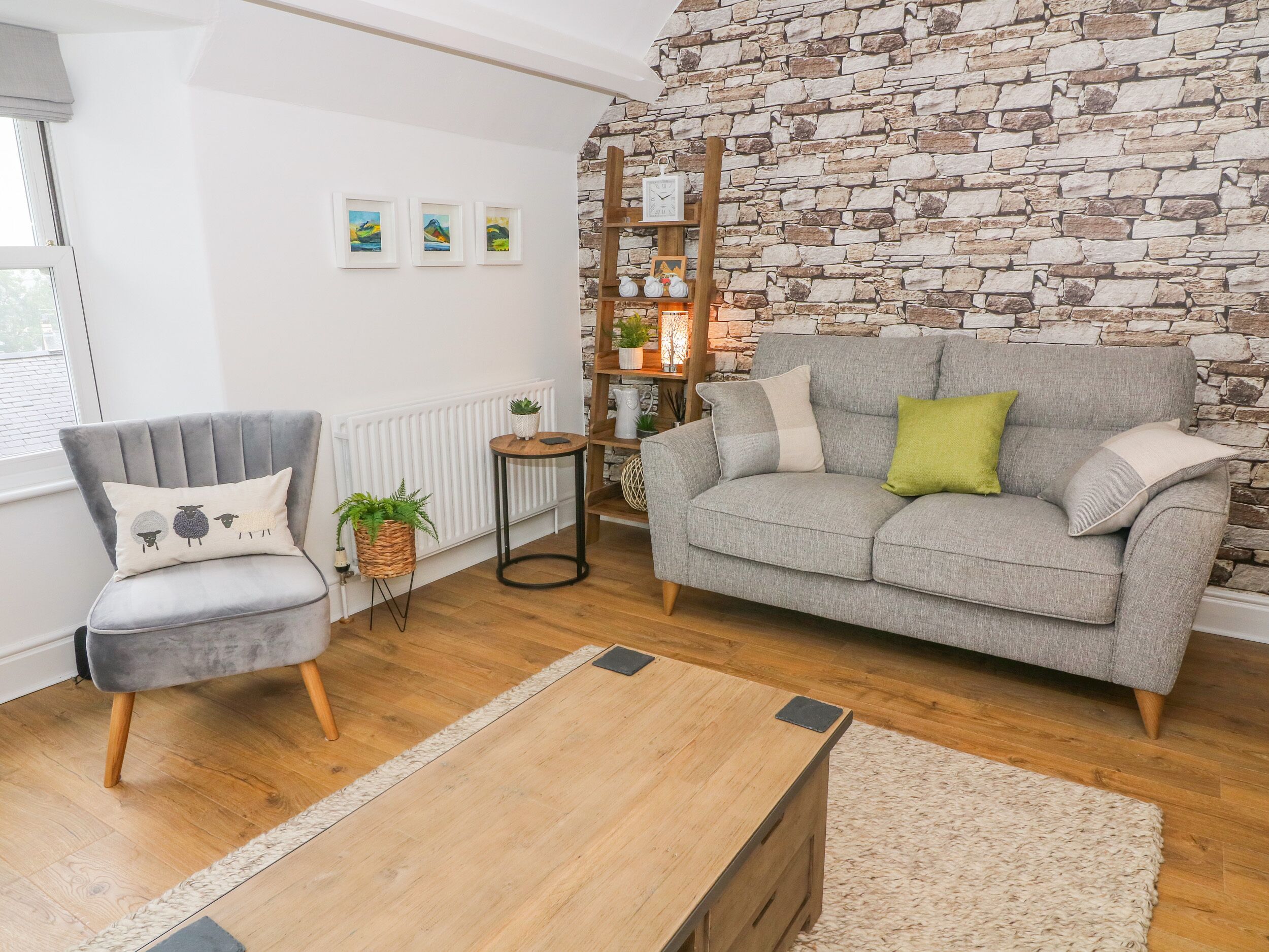 平房 | 客廳 | 電視