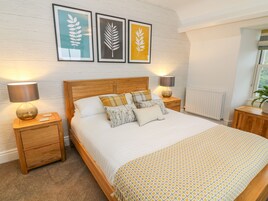 2 habitaciones, decoración personalizada y muebles diferentes 