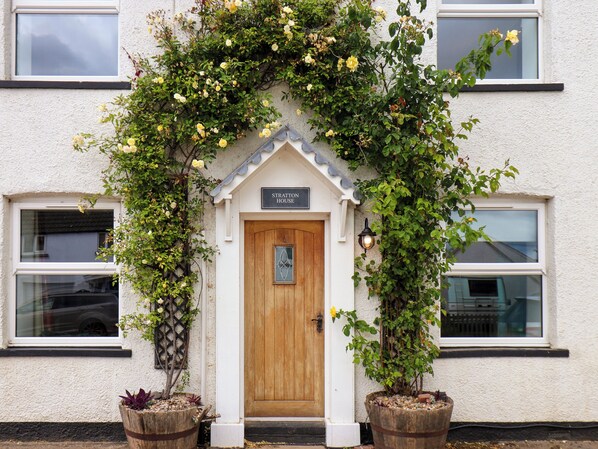 Cottage | Exterior detail