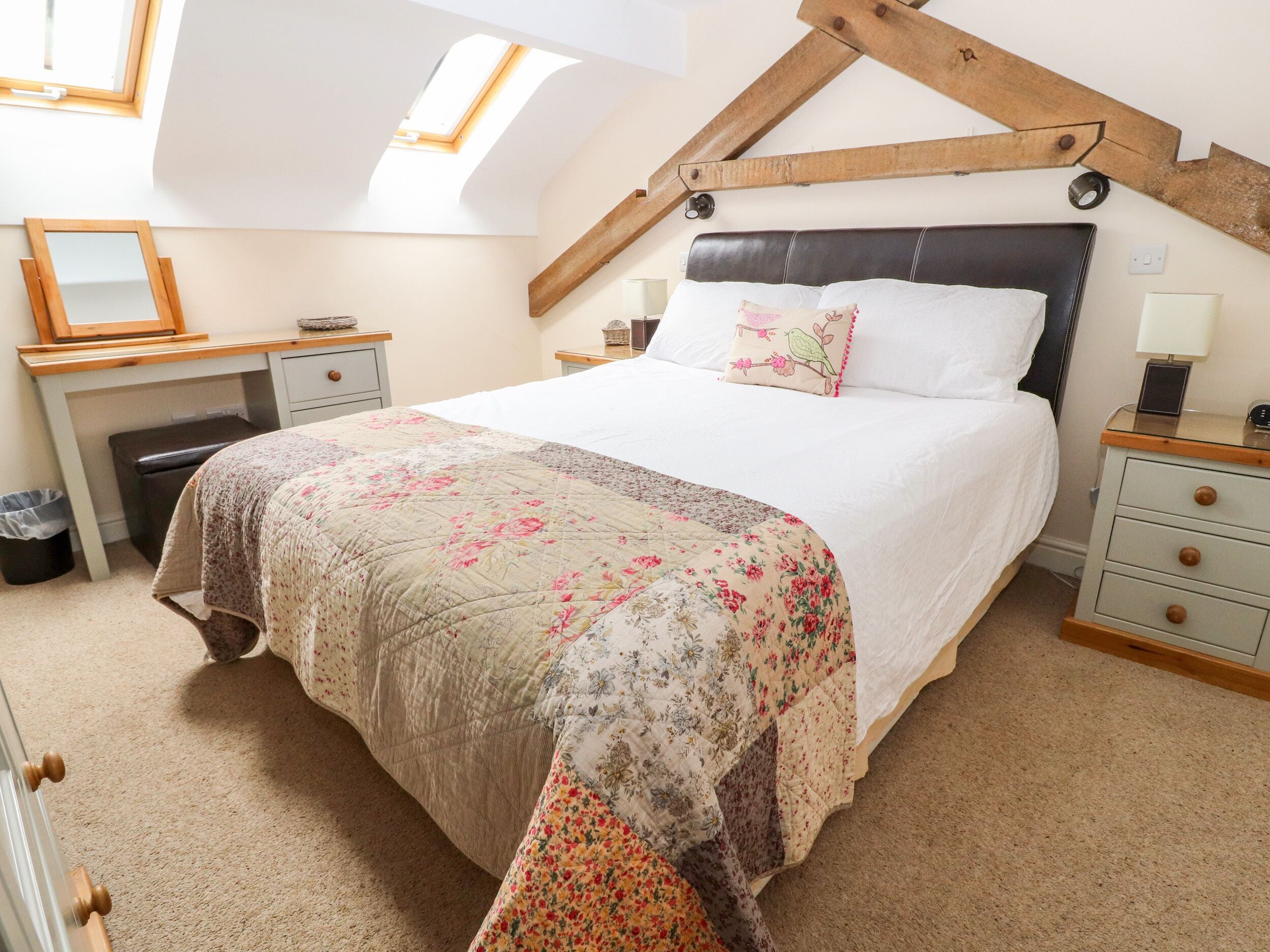 平房 | 2 間臥室、獨特裝潢、布置獨特、免費無線上網