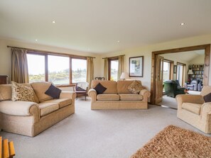 Cottage | Living room