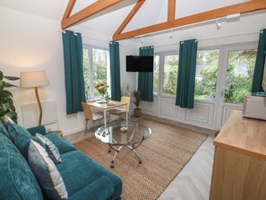 Cottage | Living area