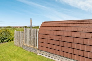 Cottage | Interior - Two Hoots (Flint)