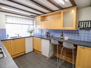 Interior - End Cottage (Ashbourne)