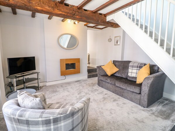 Cottage | Interior