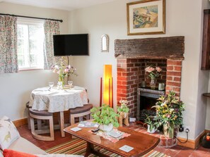 Cottage | Interior