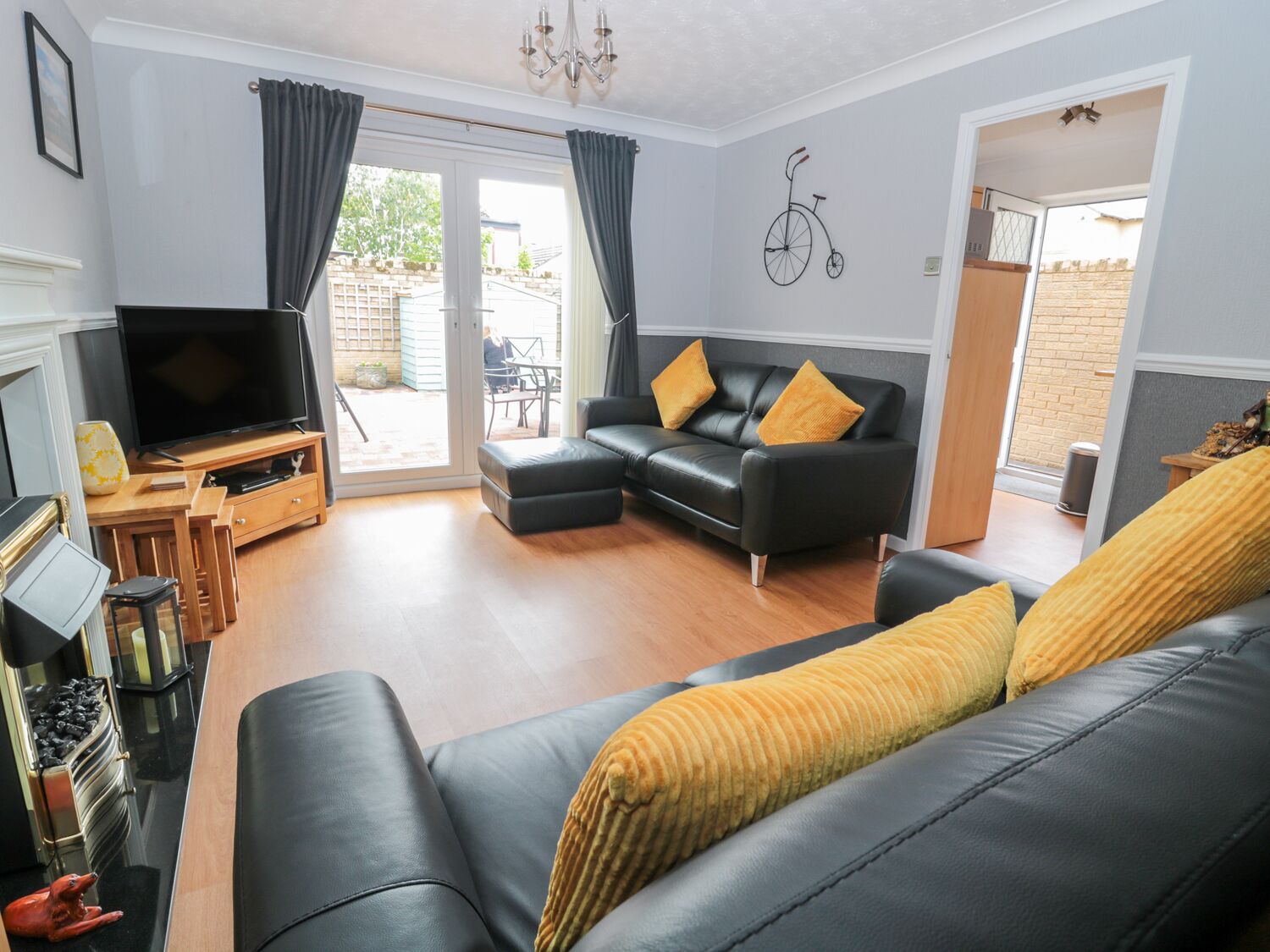 المنشأة من الداخل