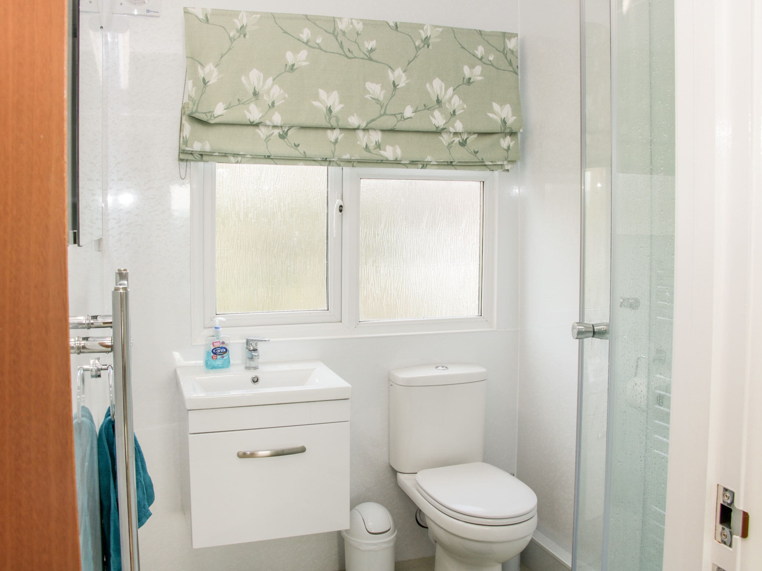 كوخ | حمام | تجهيزات دش