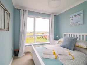 Cottage | Interior - Seacoast Cottage (Coleraine)