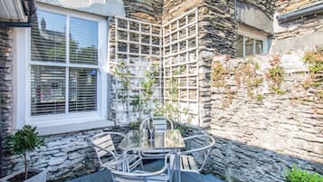 Cottage | Balcony