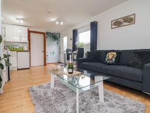 Cottage | Living area - Palm Lodge (Penzance)