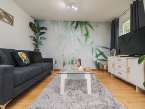 Cottage | Living area - Palm Lodge (Penzance)