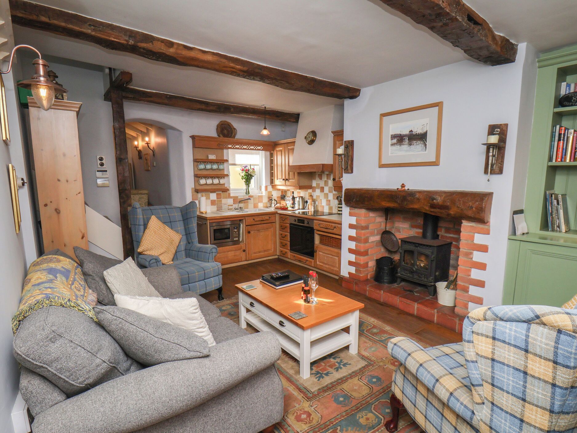 Cottage | Interior