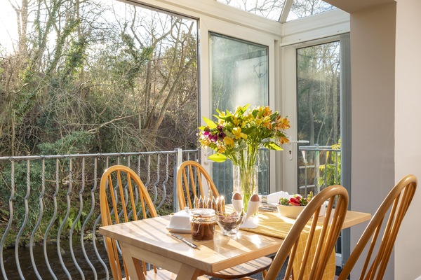 Cottage | Interior