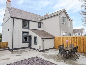Cottage | Interior - 2 Tan Rhiw (Llanfairpwllgwyngyll)