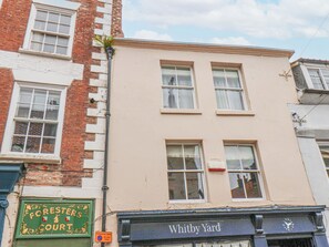 تفاصيل الفندق من الخارج