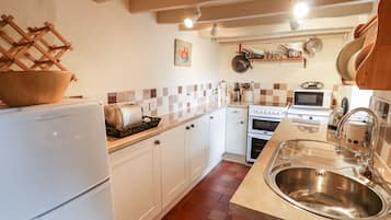 Cottage | Interior