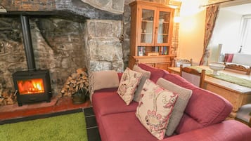 Cottage | Interior