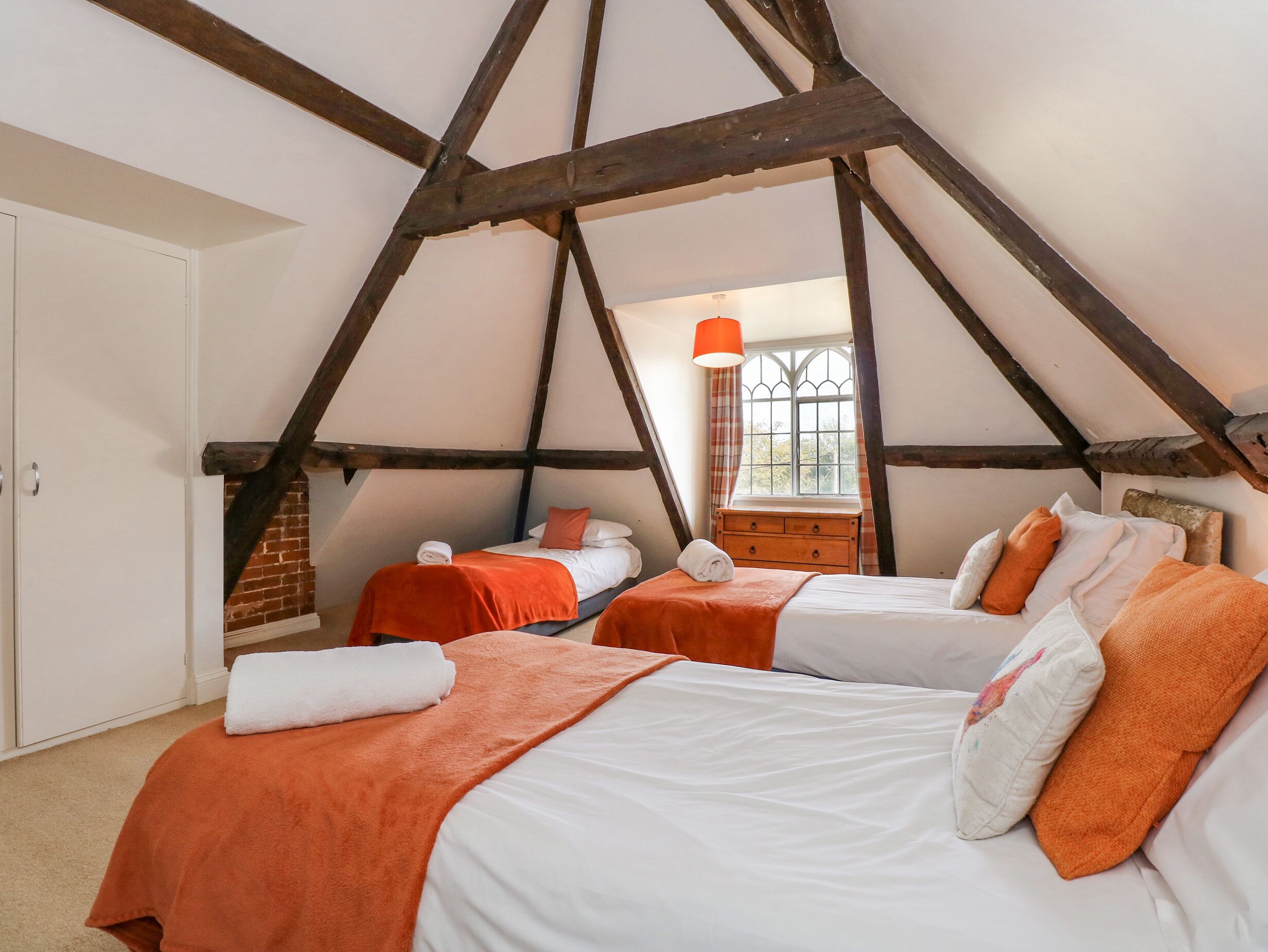 8 bedrooms, individually decorated, individually furnished, free WiFi