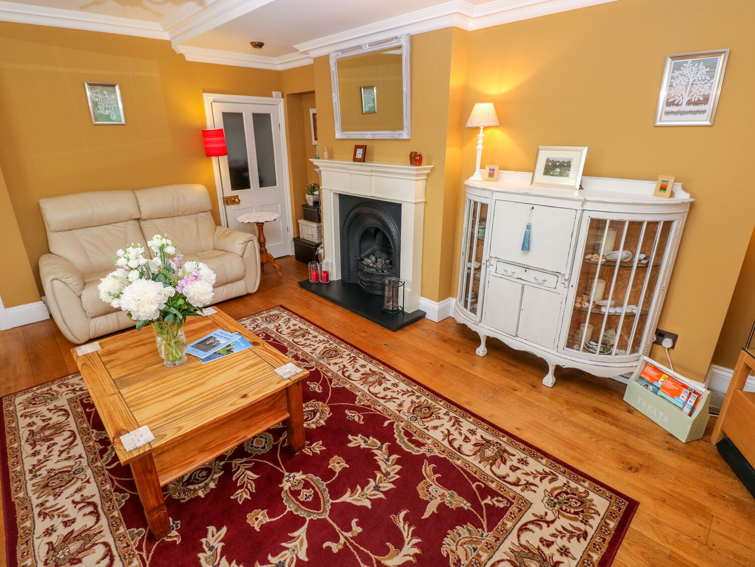Cottage | Living room