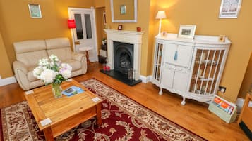 Cottage | Living room