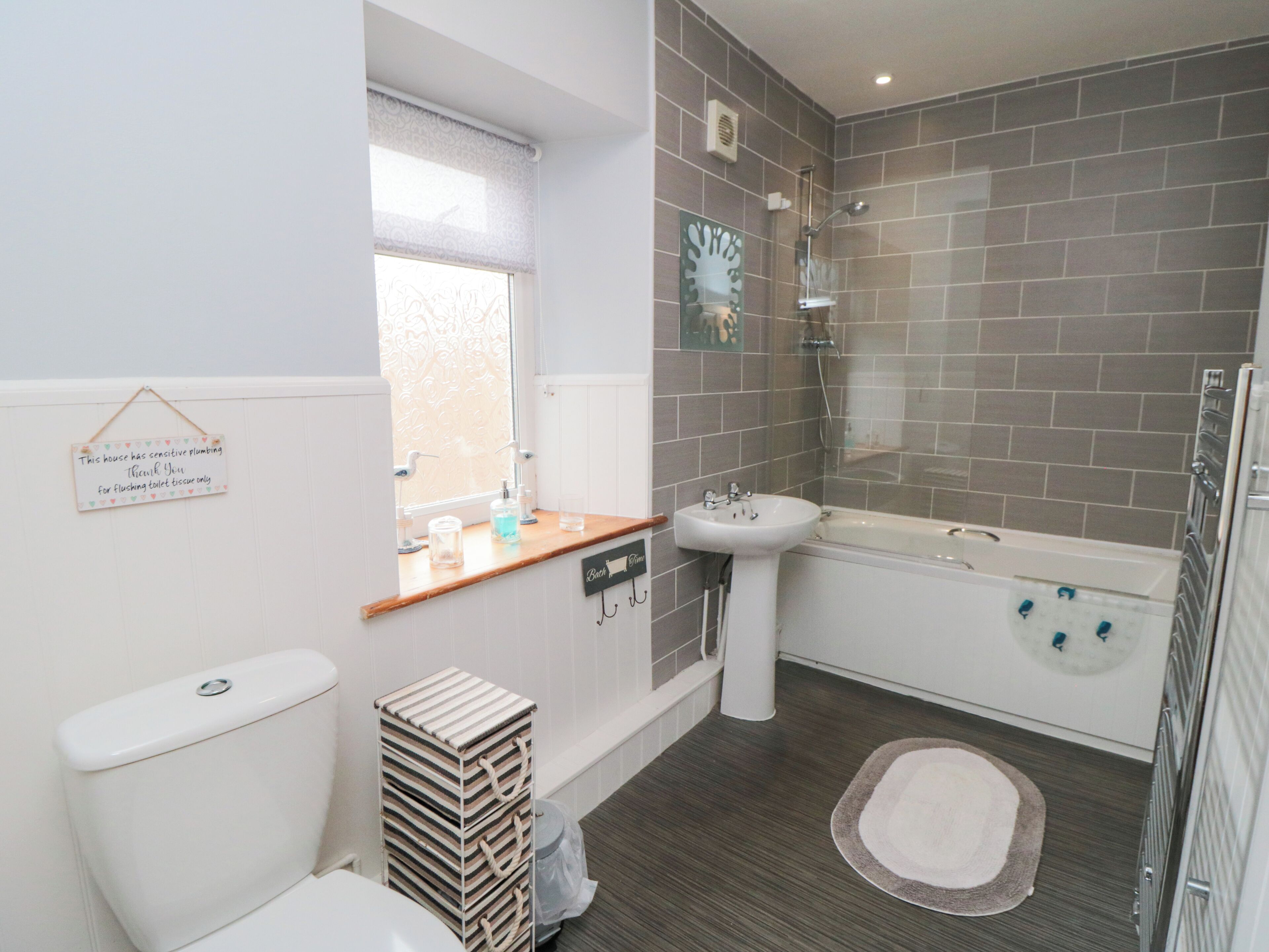 Cottage | Bathroom | Shower