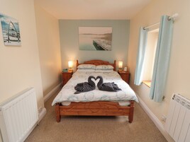 2 habitaciones, decoración personalizada y muebles diferentes 