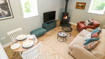 1 bedroom, individually decorated, individually furnished, free WiFi