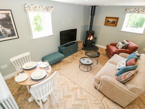 Cottage | 1 bedroom, individually decorated, individually furnished, free WiFi - Overlea Cowshed (High Peak)