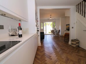 Cottage | Interior - 2A The Mews (Havant)