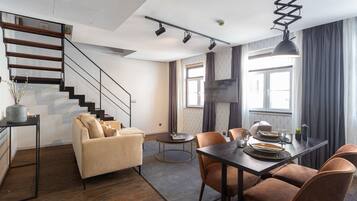 42-inch flat-screen TV with digital channels, Smart TV, Netflix